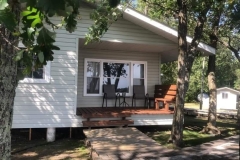 bears-den-cabin-outside-view-lake-of-the-woods