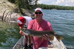 Brûlé Island Lodge Access Pike Shallow-Water Jigging – Lake of the Woods
