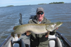 Rabbit Island Pike Trolling Big Baits – Lake of the Woods