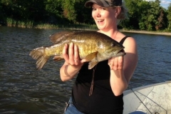 Saarelas Lodge Smallmouth Bass Fall Jigging Deep Shoals – Lake of the Woods