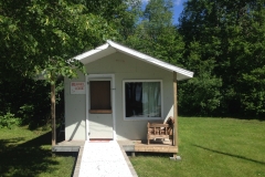 small-romantic-remote-squirrel-lodge-lake-of-the-woods